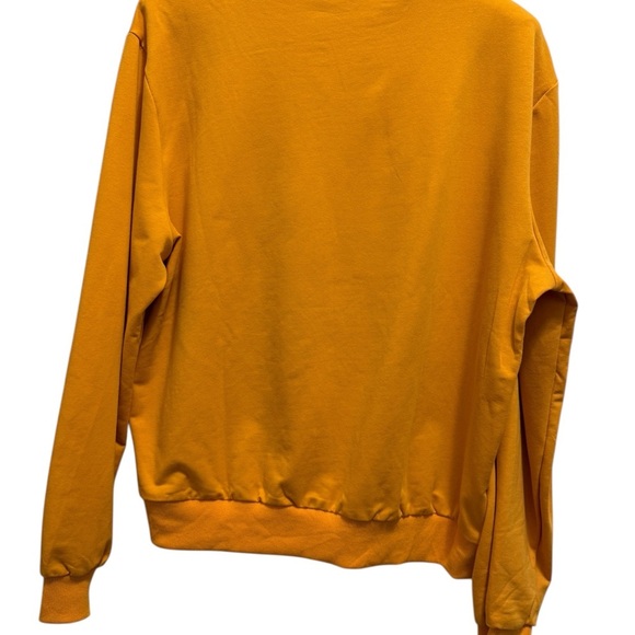 Graphic Sweatshirt with Mickey Mouse beautifully colorful, looks like a real. - Picture 7 of 11